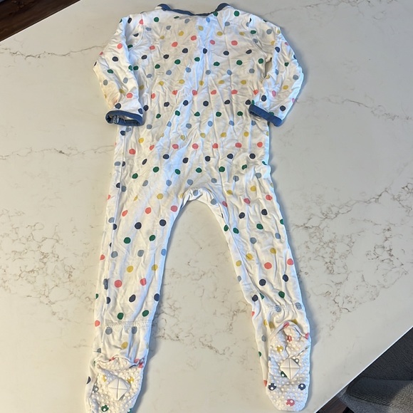 Kyte zippered footie in polka dot 6-12 mon - Picture 4 of 6